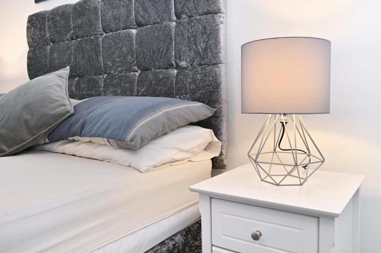 Luxury 2Bedroom - 2Bath - Prime Location - Patio Harrow on the Hill Exteriör bild