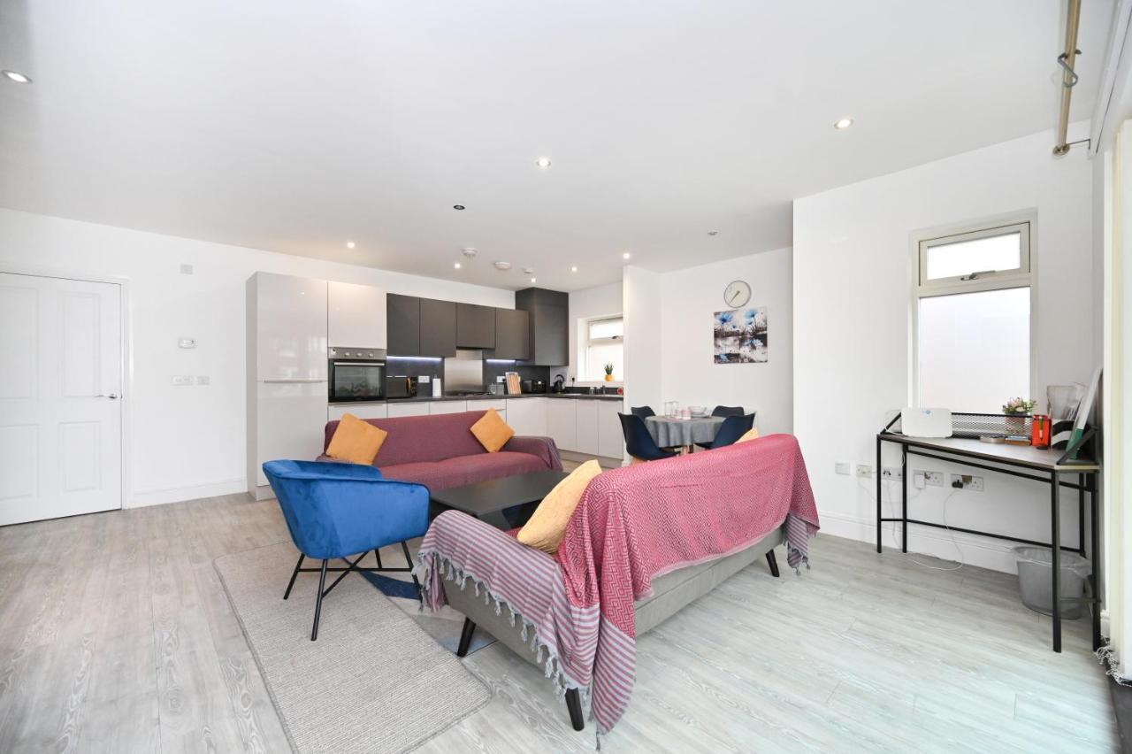 Luxury 2Bedroom - 2Bath - Prime Location - Patio Harrow on the Hill Exteriör bild
