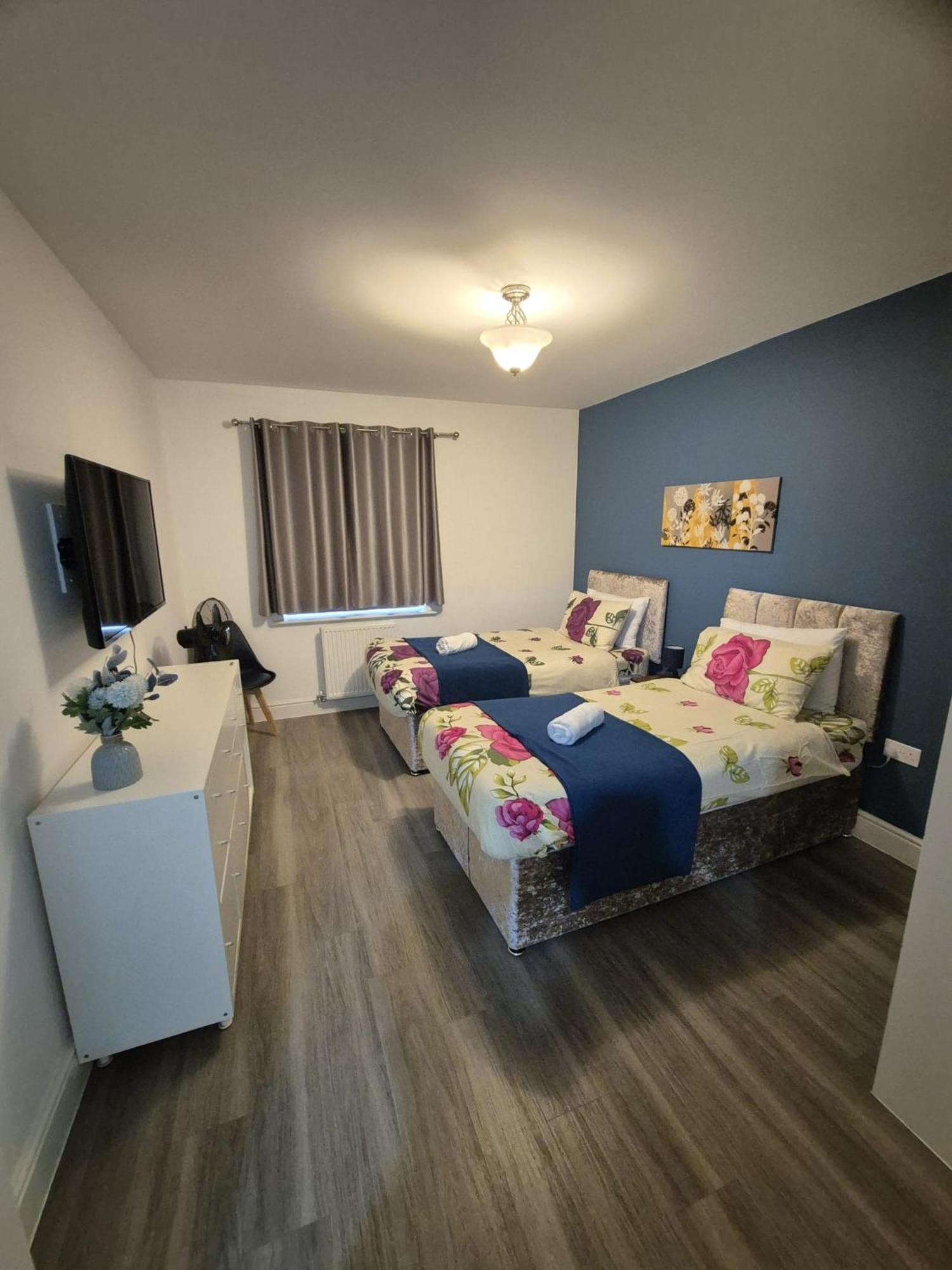 Luxury 2Bedroom - 2Bath - Prime Location - Patio Harrow on the Hill Exteriör bild